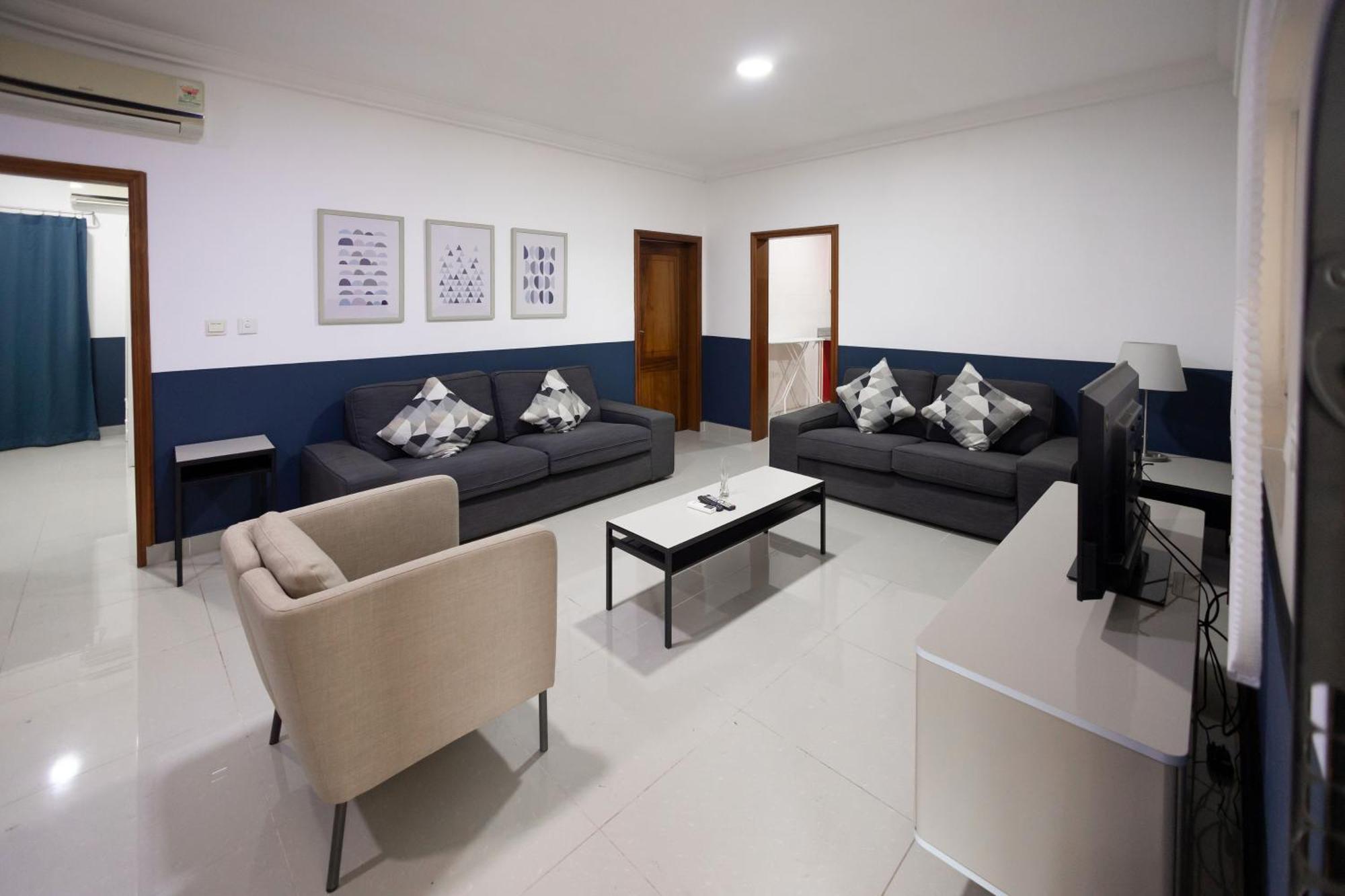 Bragha Apartments And Hotel セコンディ・タコラディ エクステリア 写真