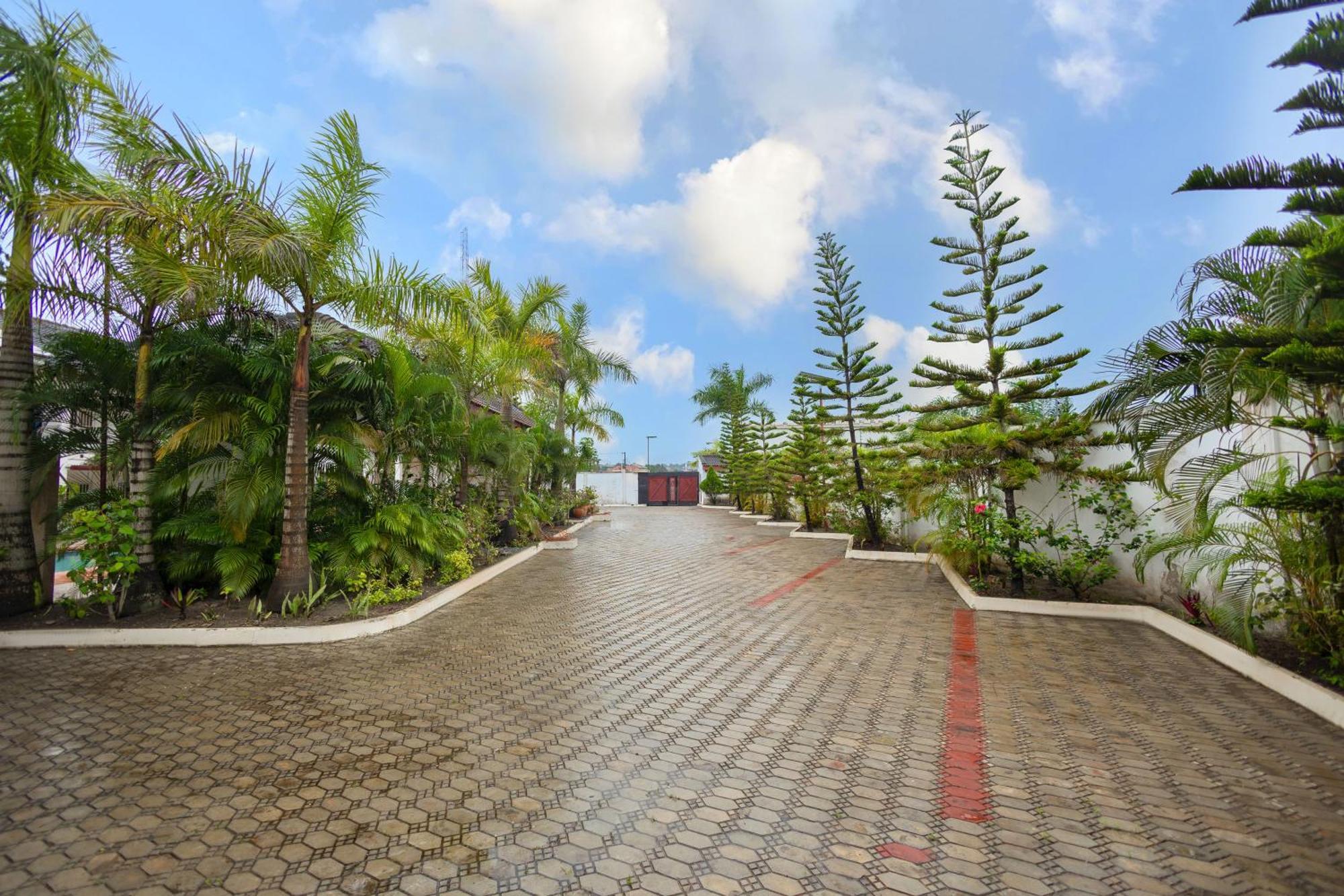 Bragha Apartments And Hotel セコンディ・タコラディ エクステリア 写真